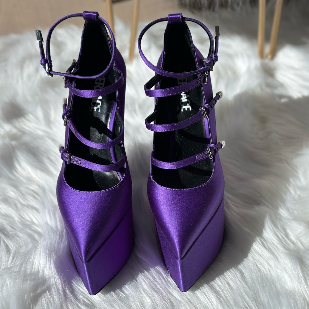 Versace Tempest Pump - Satin Purple - Size 39.5 (fits like a US size 8)